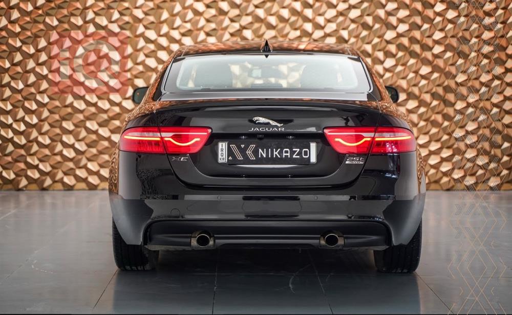جاكوار XE